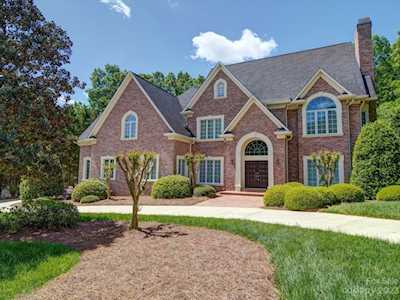 9808 Moody Ct Harrisburg, NC 28075