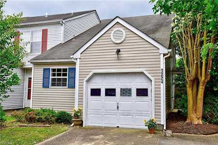 1224 Corkwood Circle Chesapeake, VA 23320