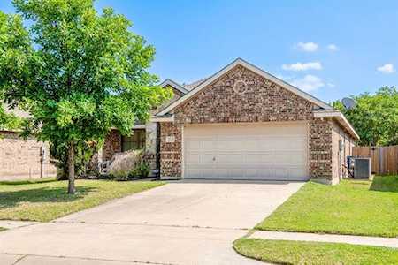 212 Rawhide Street Waxahachie, TX 75165