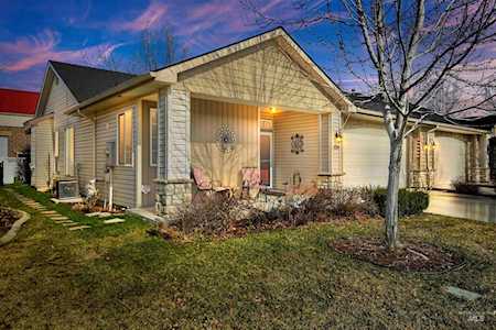 324 S Golden Eagle Ln. Eagle, ID 83616