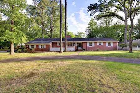 1 Cole Ln Williamsburg, VA 23185