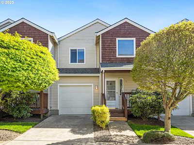 102 SE 105th AVE #2 Portland, OR 97216