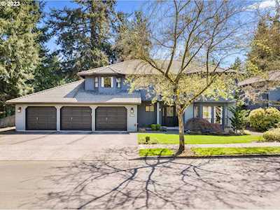 16807 SE Fisher DR Vancouver, WA 98683