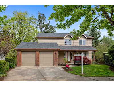 18022 Chickaree DR Oregon City, OR 97045