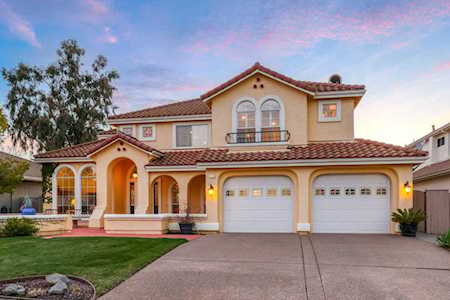 2125 Bel Air Lane Roseville, CA 95678