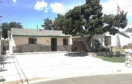 10011 Bernice Circle Buena Park, CA 90620