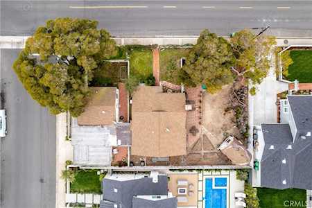 2278 Orange Ave Costa Mesa, CA 92627