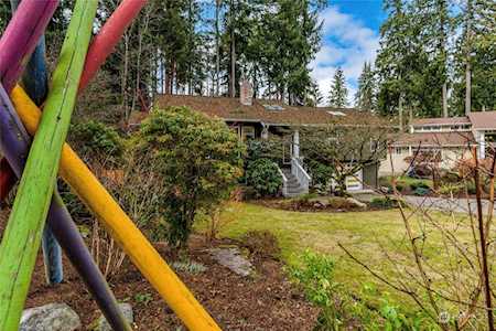 3106 28th Place SE Puyallup, WA 98374