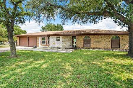 1137 S Timberline Drive Benbrook, TX 76126