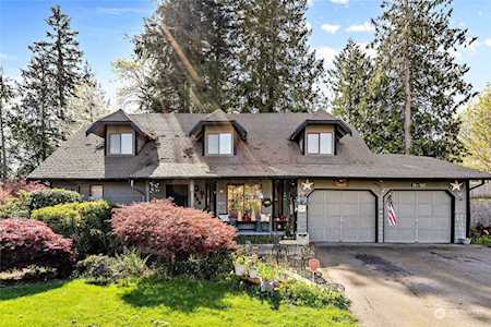 1029 NE Knights Ct Bremerton, WA 98311