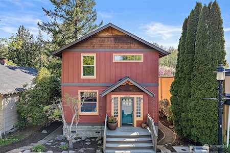 8110 Falls Ave SE Snoqualmie, WA 98065