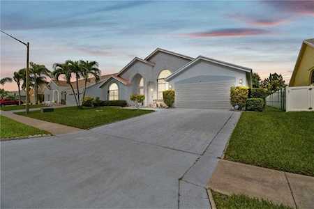 35 Meadows Park Ln Boynton Beach, FL 33436