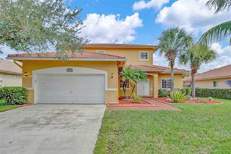 16907 Crestview Lane Weston, FL 33326