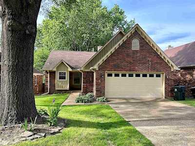 382 Booth Ln Collierville, TN 38017
