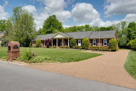 8302 Victory Trail Brentwood, TN 37027