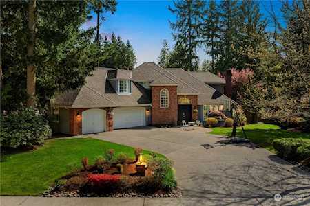 25717 SE 31st Place Sammamish, WA 98075