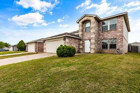 8713 Hunters Creek Court Fort Worth, TX 76123