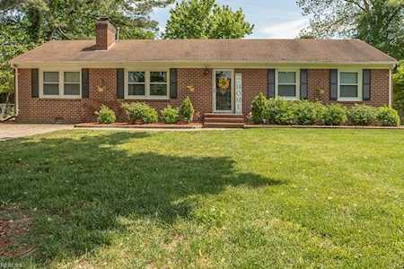 15 Holloway Rd Newport News, VA 23602