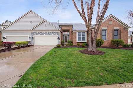 39448 Champion Ct Northville Twp, MI 48168