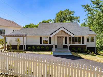 2912 Kenilworth Ln Knoxville, TN 37917