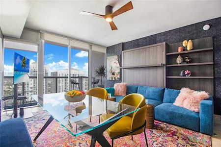 485 Brickell Ave #3905 Miami, FL 33131