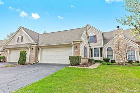 16829 E Lochmoor Circle Northville, MI 48168