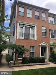 2307 Huntington Station Ct Alexandria, VA 22303