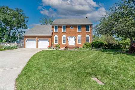 1629 N Waterside Dr Chesapeake, VA 23320