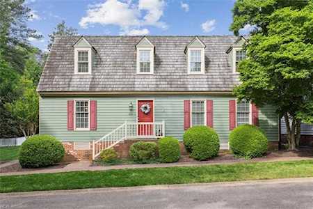 123 Edward Wakefield Williamsburg, VA 23185