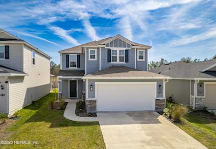 9724 Skydive CT Jacksonville, FL 32221