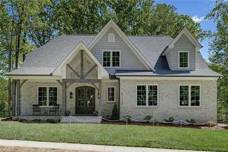 8112 Falcon Trail Oak Ridge, NC 27310