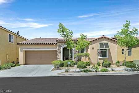 6811 Rolling Boulder St Las Vegas, NV 89149