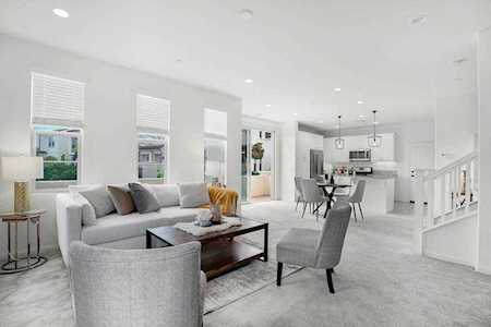 16106 Veridian Cir San Diego, CA 92127