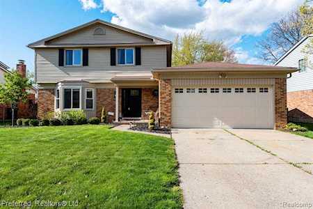 44080 Candlewood Dr Canton Twp, MI 48187