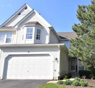 81 Tanglewood Dr Glen Ellyn, IL 60137