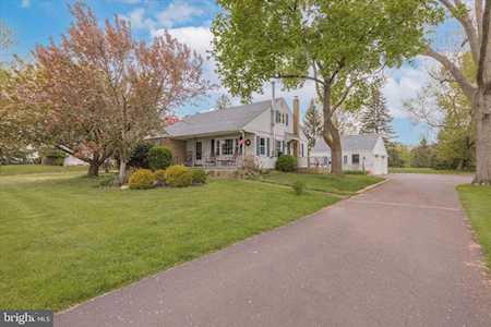 1529 School Rd Hatfield, PA 19440
