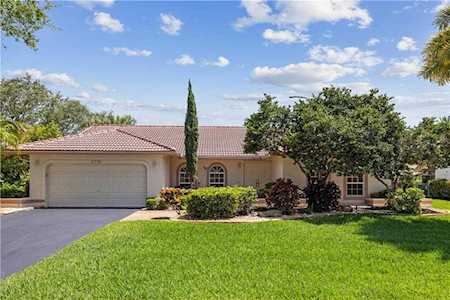 8530 NW 53rd Ct Coral Springs, FL 33067