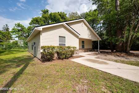 8905 2nd AVE Jacksonville, FL 32208