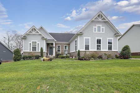 1028 Crutcher Station Dr Hendersonville, TN 37075