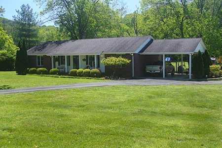 4439 Harpeth School Rd Franklin, TN 37064