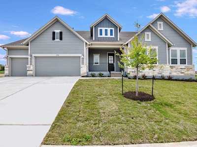 136 Sage Thrasher CIR Dripping Springs, TX 78620
