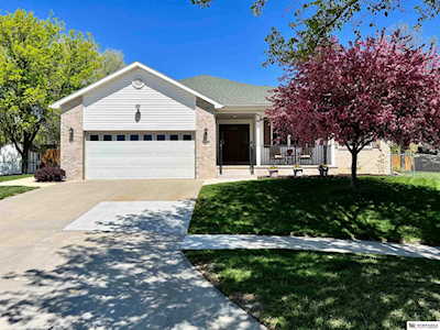 4251 N 8th Street Circle Lincoln, NE 68521
