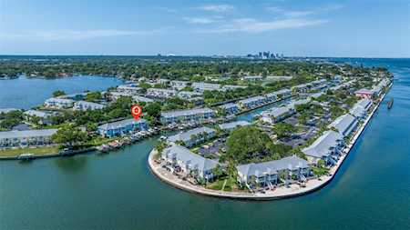 5202 Beach Dr SE #B St. Petersburg, FL 33705