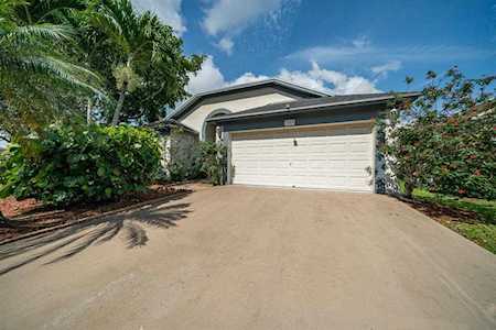 2204 Soundings Court Greenacres, FL 33413