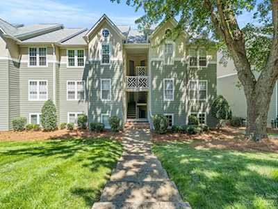 19823 Henderson Rd Cornelius, NC 28031