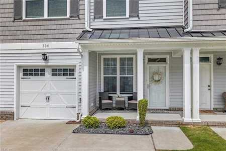 308 Sikeston Ln Chesapeake, VA 23322