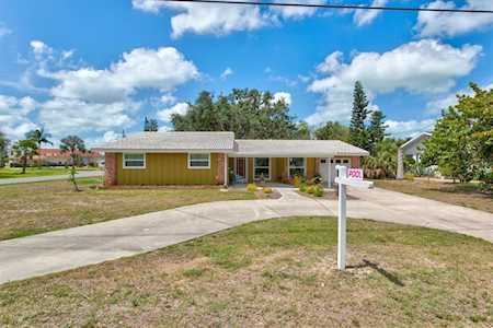429 S Shore Dr Osprey, FL 34229