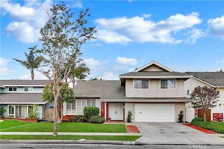 20261 Ravenwood Ln Huntington Beach, CA 92646