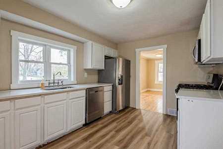 4654 Bald Eagle Avenue White Bear Lake, MN 55110