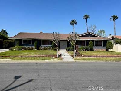 5801 Stradella Rd Yorba Linda, CA 92886